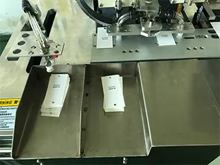 Hộp thu gom sản phẩm