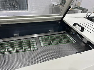 Cụm dẫn hướng giấy